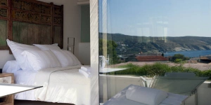  Hotel Calma Blanca ligt op slechts 2 minuten lopen van het huis van Salvador Dali in Cadaqués en heeft een verwarmd buitenzwembad en een spa. Het biedt adembenemend uitzicht op de omgeving en de zee.