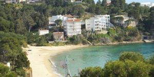  El J&V Diaz Pacheco 1 es un alojamiento independiente situado en Roses, a 200 metros de la playa. Dispone de aparcamiento gratuito.