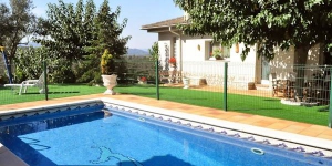  Offering an outdoor pool, Hostalrica is located in Maçanet de la Selva. WiFi access is available in this holiday home.