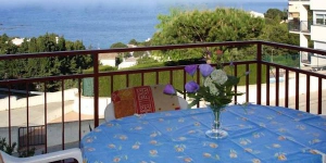  Apartment Kiepert is a self-catering accommodation located in Llanca. There is a full kitchen with an oven and a refrigerator.