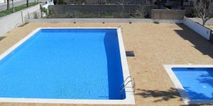  Offering an outdoor pool, Holiday home Salvador is located in L'Escala. The accommodation will provide you with a balcony.