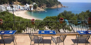  Located in a beautiful and tranquil cove along the Costa Brava, this charming modern hotel is surrounded by pine trees and is adjacent to the beach. Dine in the restaurant with panoramic views.