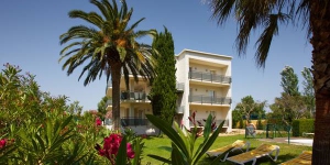  Los apartamentos y estudios del Apartaments Santa María se encuentran a menos de 500 metros de la playa de Roses, en la costa Brava. Todos los apartamentos disponen de piscina compartida, aparcamiento gratuito y conexión Wi-Fi gratuita.
