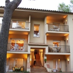 Three-Bedroom Apartment Pals Girona 2