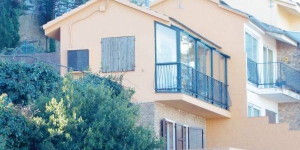  Holiday home Paseo Carme Amaya is located in Begur. There is a full a kitchenette with a microwave and a refrigerator.