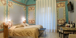 Dit hotel is gevestigd in een gerestaureerd 19de-eeuws huis in Begur aan de Costa Brava en beschikt over originele sierplafonds en muurschilderingen. Hotel-Spa Classic Begur biedt kamers met airconditioning, gratis WiFi en een balkon of terras.