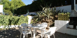  Apartment Sanchez Odixie is a self-catering accommodation located in Llanca. There is a full kitchen with a microwave and an oven.