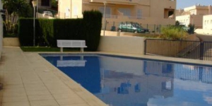  Located in Llanca, Apartment Malengret offers an outdoor pool. There is a full kitchen with a microwave and an oven.