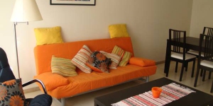  Apartament Guíxols is a self-catering accommodation located in Sant Feliu de Guixols. Accommodation will provide you with a seating area.